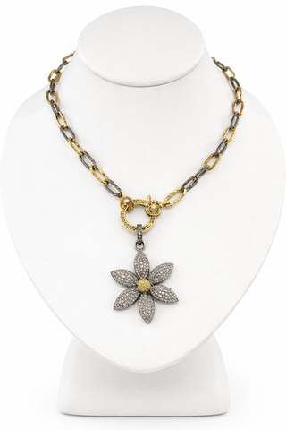 Benazir Silver Flower Penant With Chain