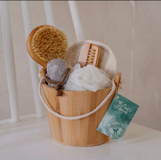 Spa Gift Set in Wooden Tub