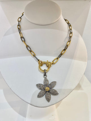 Benazir Silver Flower Penant With Chain